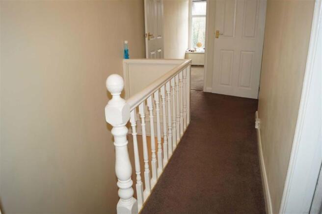 STAIRS/LANDING