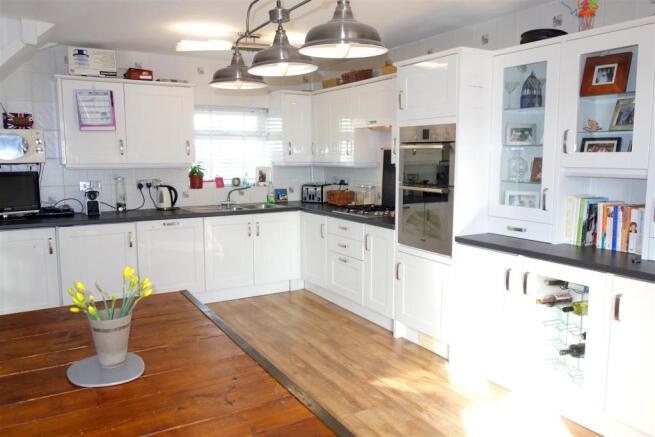 kitchen1 light.JPG