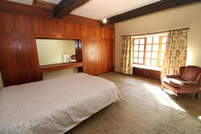 4 bed Farm House for sale Image 11