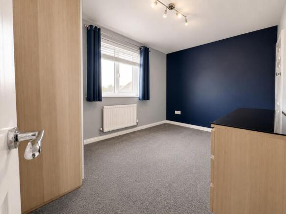 2 bed Semi-Detached to rent Image 4
