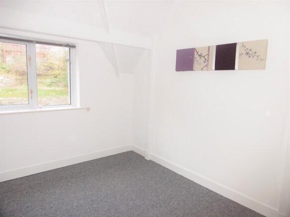 Bedroom 2 (REAR)