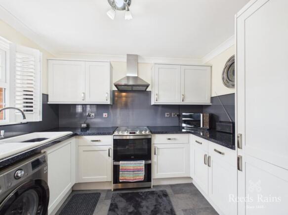 2 bed Bungalow for sale Image 4