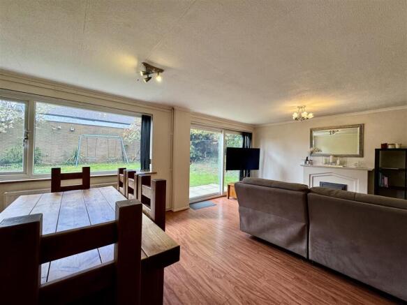LIVING DINING ROOM
