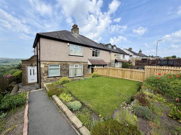 3 bed Semi-Detached for sale Image 12