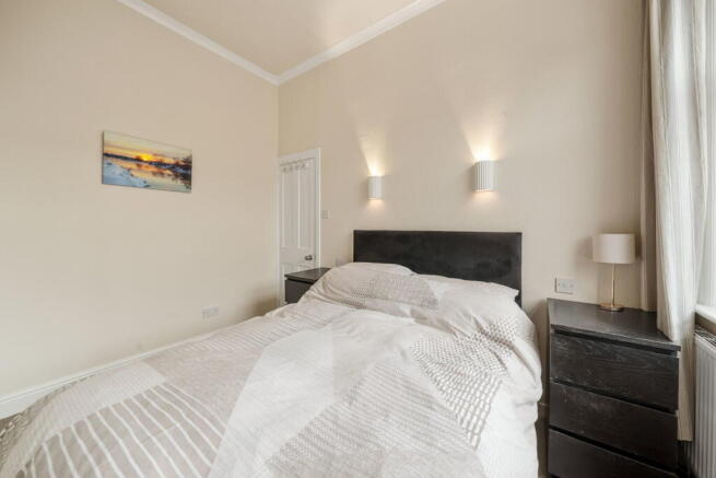 3 bed Terraced for sale Image 12