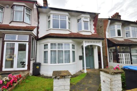 Belmont Avenue, Palmers Green, London. N13