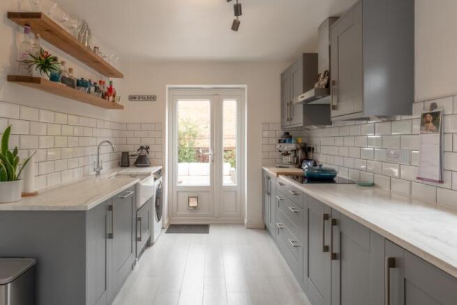 Edney View-8