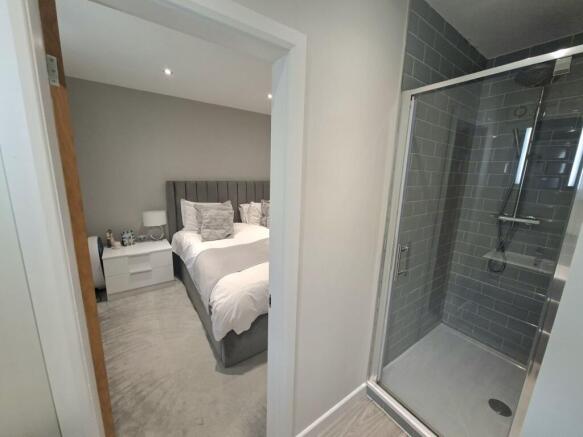 4 bed Detached for sale Image 7