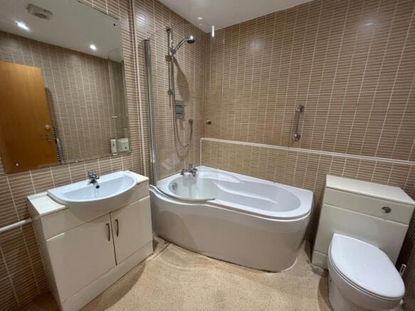 2 bed Bungalow to rent Image 6