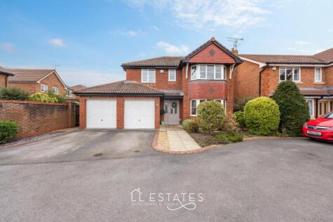Lon Ystrad, Rhyl, Denbighshire, LL18 4DL
