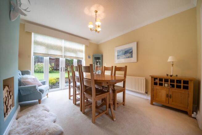 4 bed Detached for sale Image 8