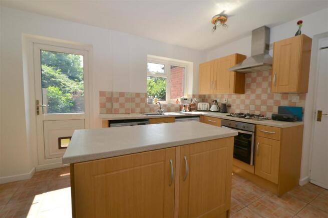 kitchen1.JPG