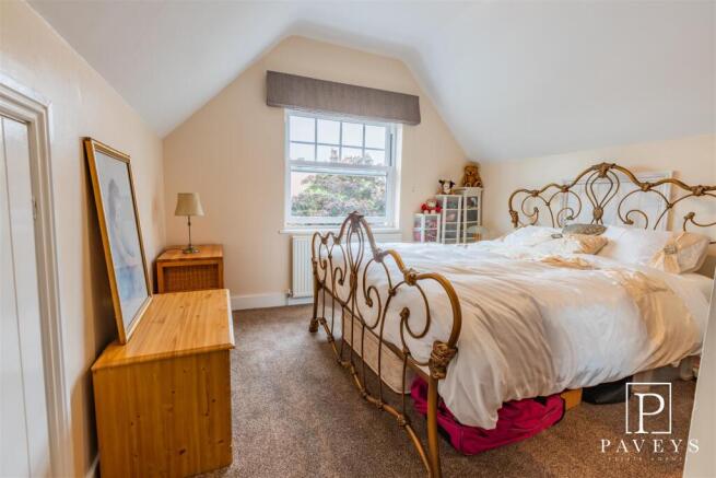 BEDROOM FIVE