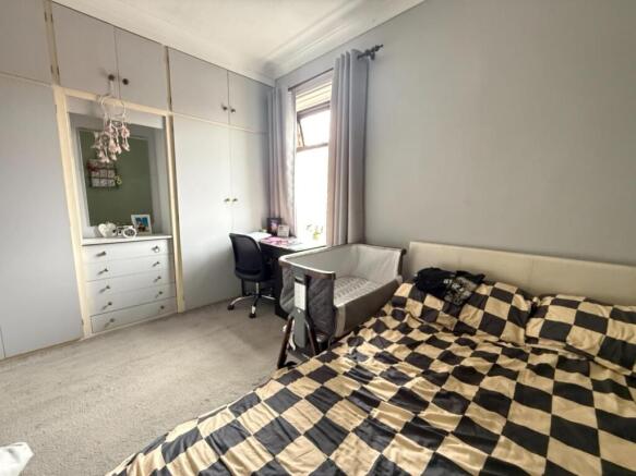 2 bed Terraced for sale Image 8