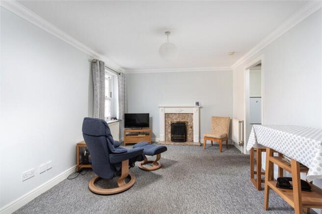 2 bed Flat for sale Image 4
