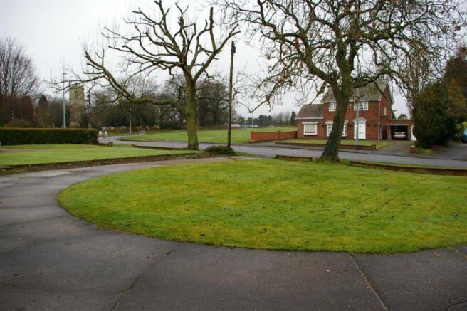 FRONT GARDEN