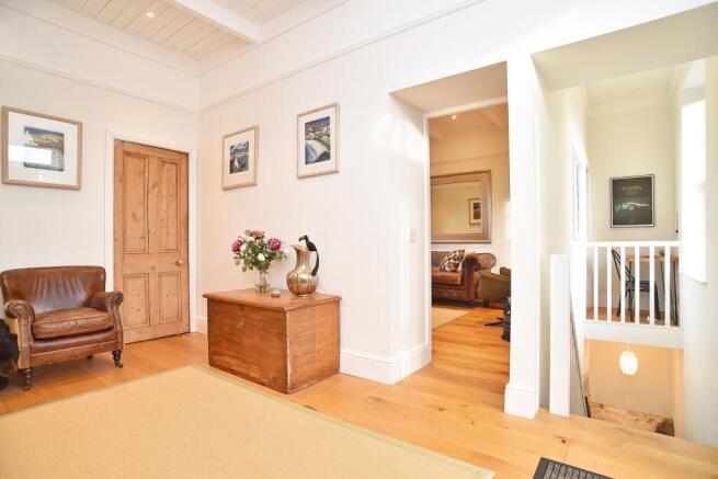 3 bed Not Specified for sale Image 8
