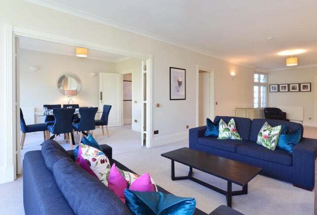 5 bed flat to rent Park Road, St. John's Wood NW8