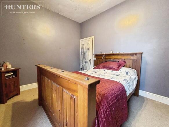 4 bed House for sale Image 9