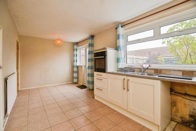 3 bed Terraced for sale Image 5