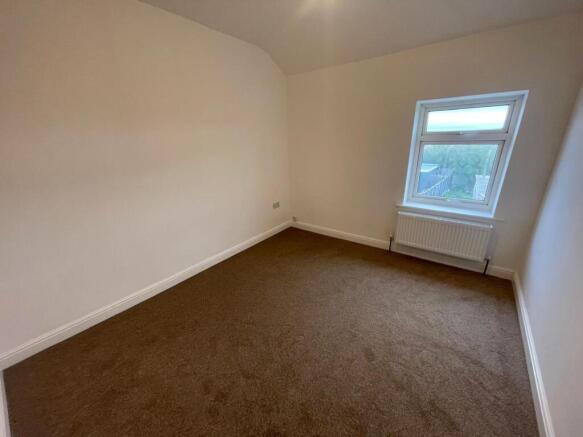 2 bed Semi-Detached for sale Image 8