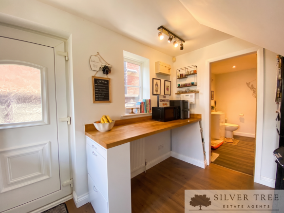 3 bed Detached for sale Image 6