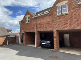 35, Mossvale Close, Cradley Heath B64 6DP