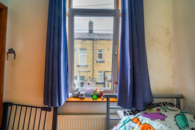 3 bed Terraced for sale Image 10