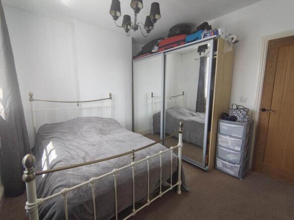 Bedroom 1 (4)