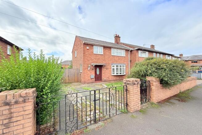 3-bed house on Swindale Avenue, Orford, Warrington, WA2 9JE, £190,000