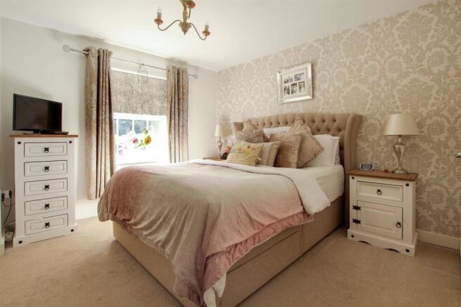 Bed-1-3.jpg