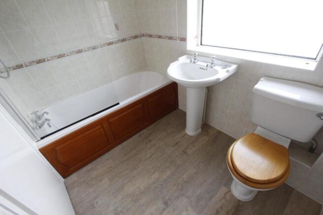 Family Bathroom.JPG