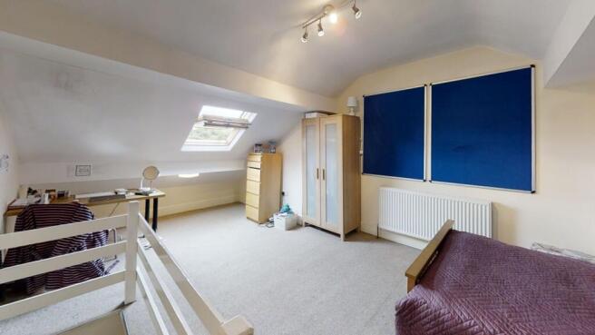 4 bed Terraced to rent Image 6