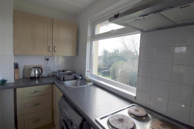 kitchen 2.JPG