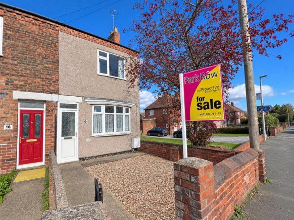 2-bed terraced on Rosehill, Rawcliffe Bridge, Goole, £140,000