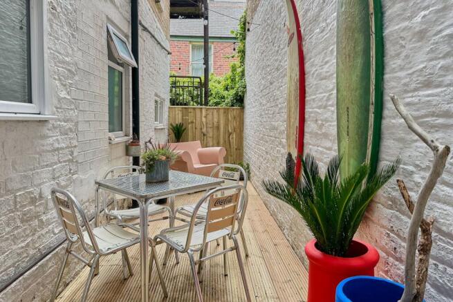 2 bed Apartment for sale Image 6