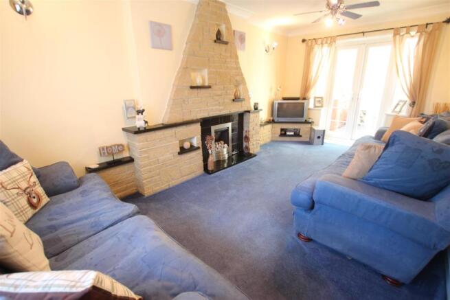 Living Room.JPG