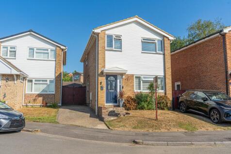 Aspen Close, Haywards Heath, RH16