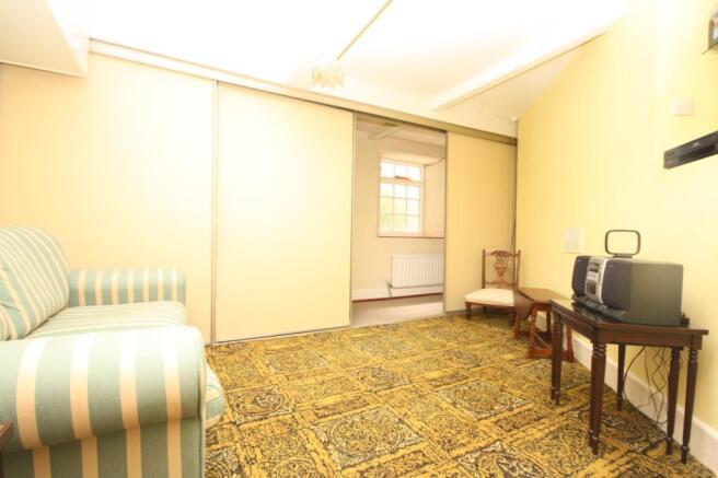 Reception/Bedroom 4