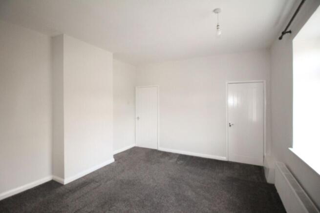 2 bed Terraced to rent Image 9