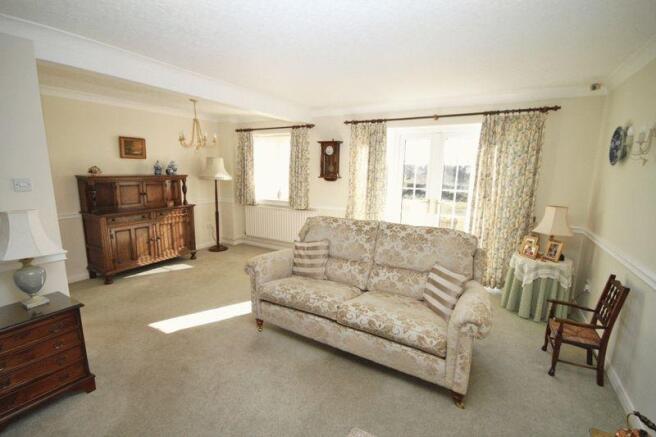 Lounge photo 2