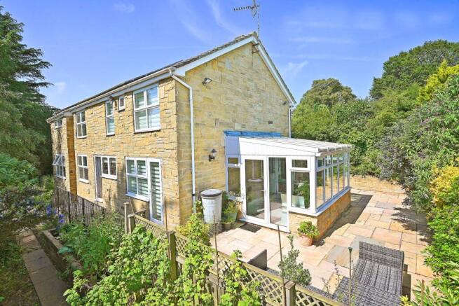 4 bed Detached for sale Image 6