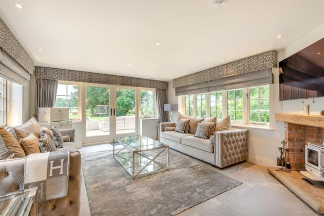 8571523-interior33.jpg
