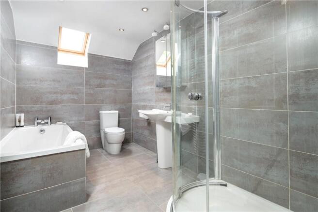 En Suite Bathroom