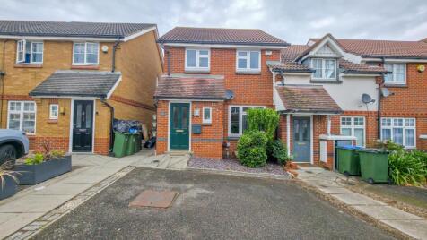 Greenhaven Drive, Central Thamesmead, London, SE28