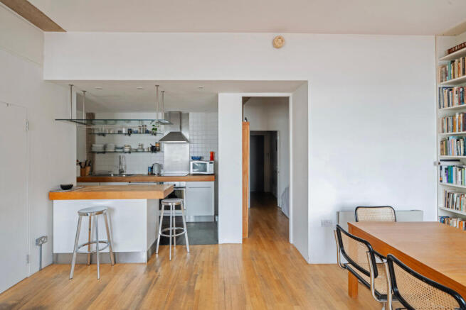 330458 - MP05781.jpg