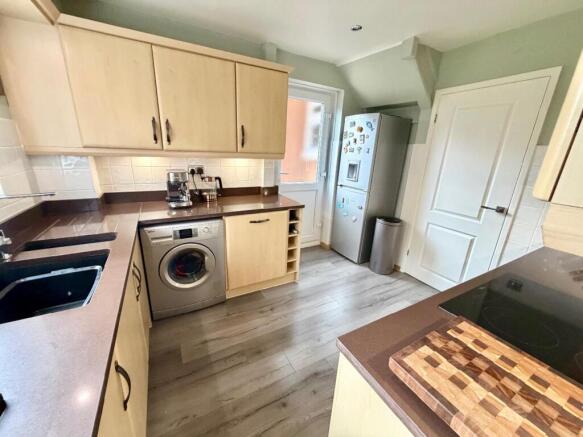 3 bed Detached for sale Image 11