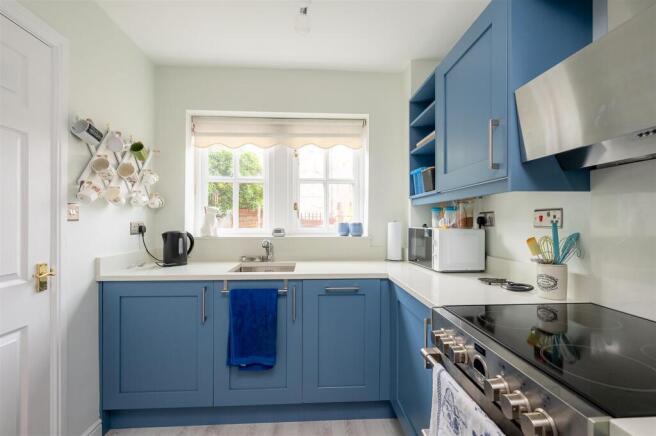 3 bed House for sale Image 2