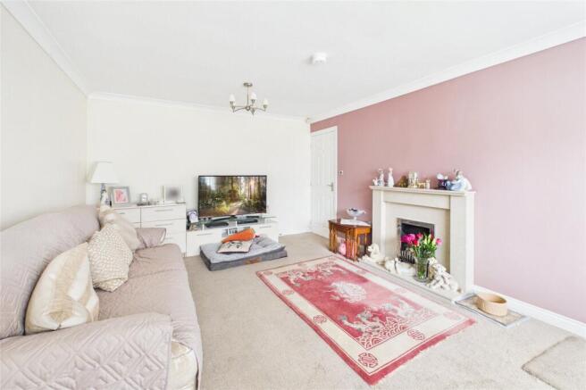 2 bed Bungalow for sale Image 2