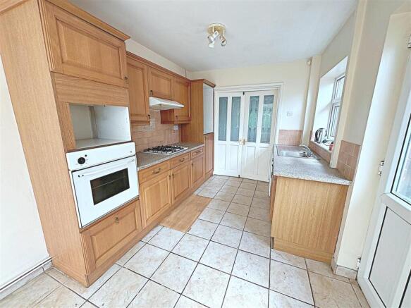 KITCHEN AREA